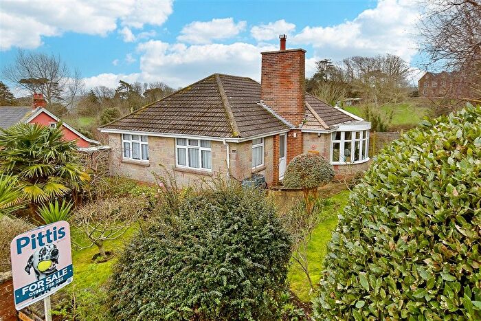 3 Bedroom Chalet For Sale In Colmar Way, Totland Bay, Isle Of Wight, PO39