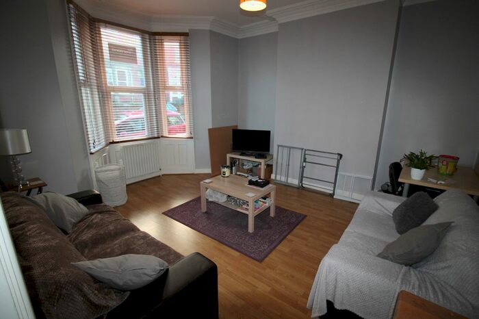 4 Bedroom Terraced House To Rent In Salisbury Gardens, Newcastle Upon Tyne, NE2