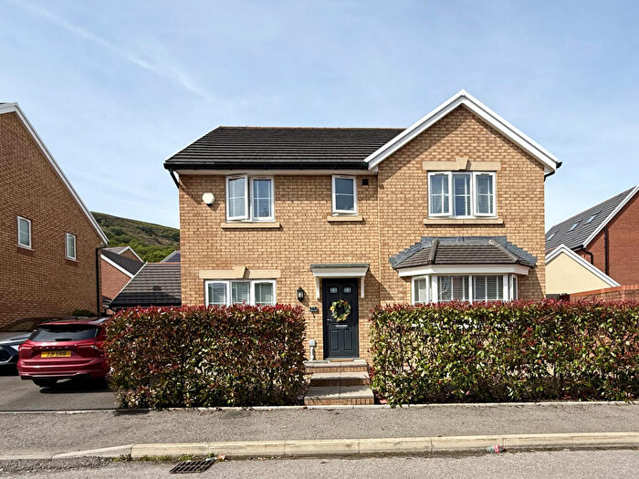4 Bedroom Detached House For Sale In Rhodfa Cae Uchel, Aberdare, Rhondda Cynon Taf, CF44