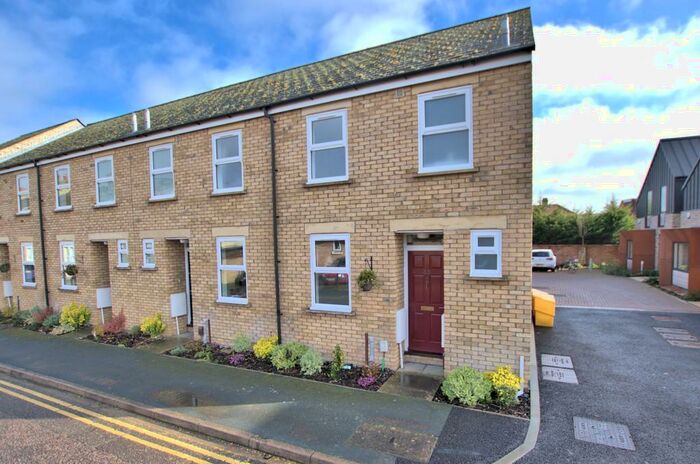 4 Bedroom End Of Terrace House To Rent In Romsey Terrace, Cambridge, CB1
