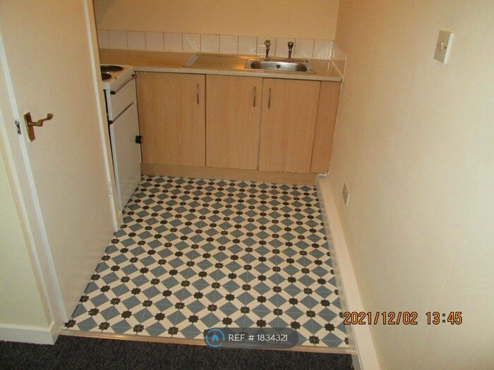 Studio To Rent In Afton Road, Stevenston, KA20