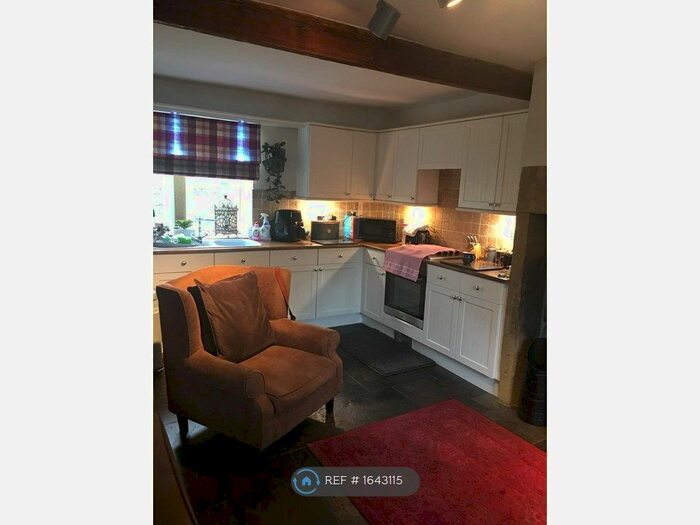 2 Bedroom Terraced House To Rent In Crag Hill Road, Thackley, BD10