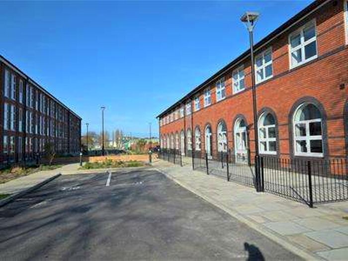 1 Bedroom Flat To Rent In Forest Road, Feltham, TW13