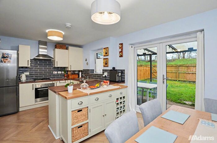4 Bedroom Semi-Detached House For Sale In Littlegate, Runcorn, WA7