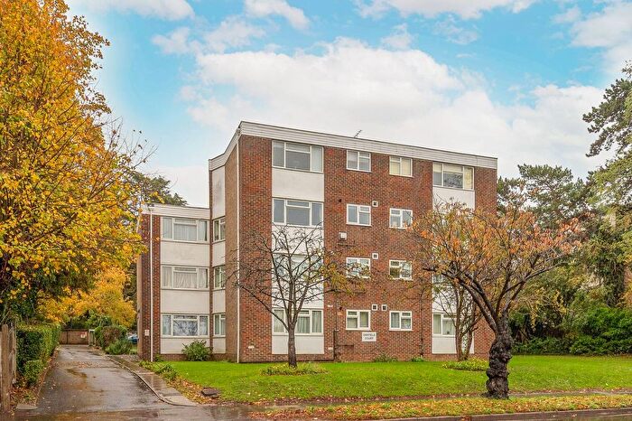 1 Bedroom Flat For Sale In Pampisford Road, South Croydon, CR2