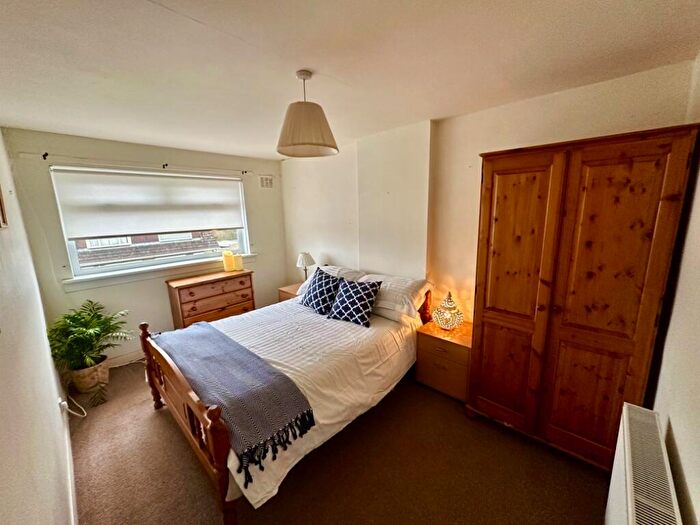 3 Bedroom Semi-Detached House For Sale In Westburn Crescent, Clydebank, Dunbartonshire, G81
