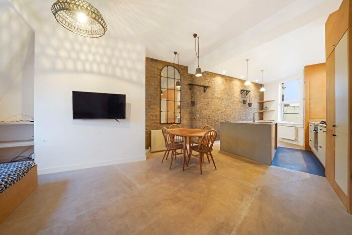 2 Bedroom Flat To Rent In Willesden Lane, London, NW6