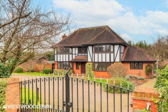 4 Bedroom Detached House To Rent In Common Road, Waltham Abbey, EN9