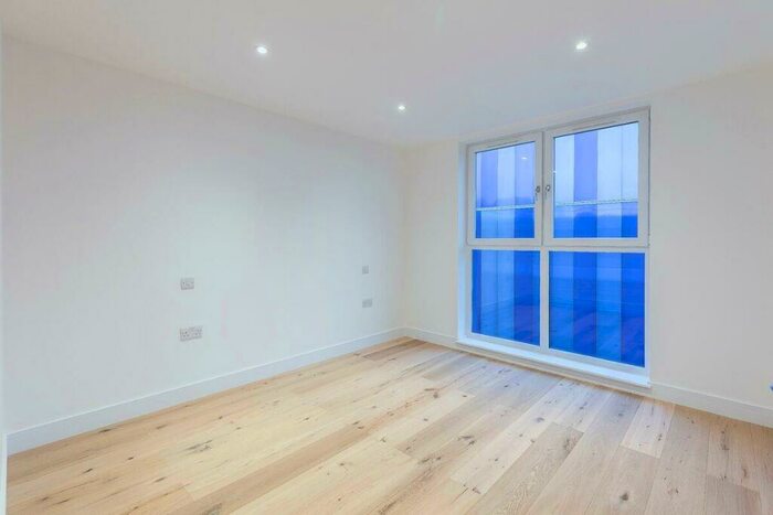 1 Bedroom Flat To Rent In Eastern Road, Romford, RM1