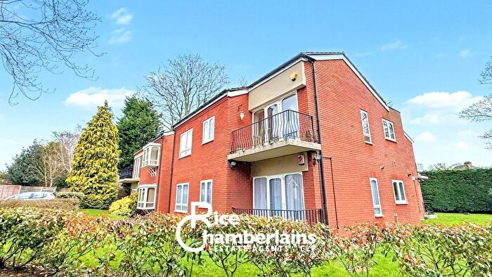 2 Bedroom Flat For Sale In Yewdale, Harborne, Birmingham, B17