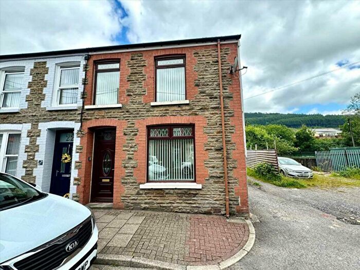 3 Bedroom End Of Terrace House For Sale In David Street, Treherbert, Treorchy, CF42