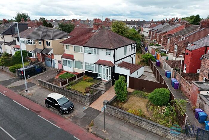 3 Bedroom Semi-Detached House For Sale In Woolton Road, Wavertree, L15