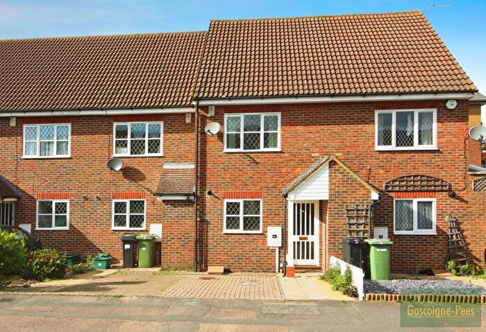3 Bedroom House To Rent In Epsom, KT17
