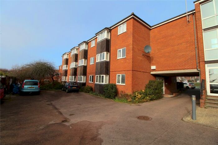 2 Bedroom Apartment To Rent In St Andrews Gardens, Colchester, Essex, CO4