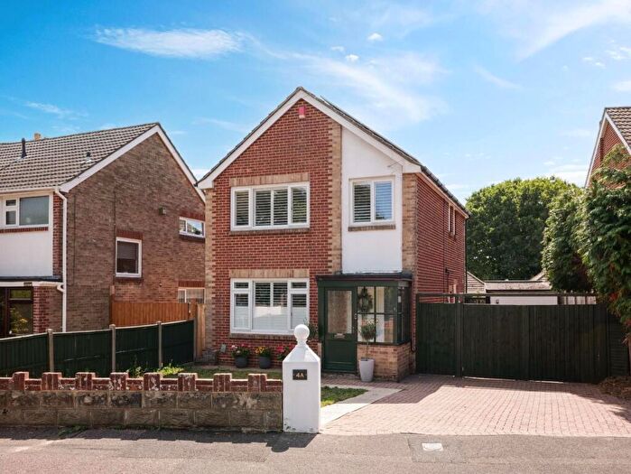 3 Bedroom House To Rent In New Road, Bournemouth, BH10