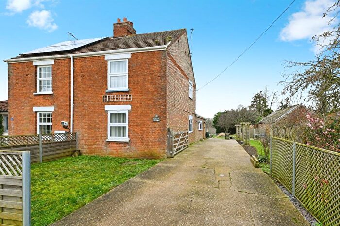 3 Bedroom Semi-Detached House For Sale In Well Hall Lane, Ashwicken, King's Lynn, PE32