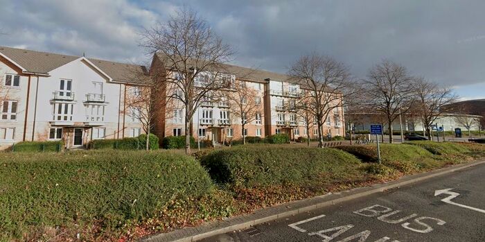 2 Bedroom Flat To Rent In Forio House, Ffordd Garthorne, Cardiff, CF10