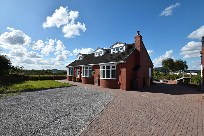 3 Bedroom Detached House To Rent In Radcliffe Road, Bolton, BL3