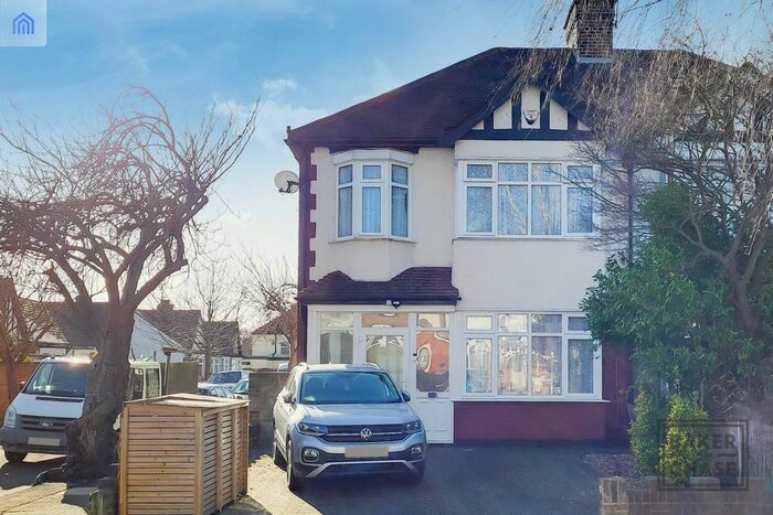 3 Bedroom Semi-Detached House To Rent In Summerhill Grove, Enfield EN1