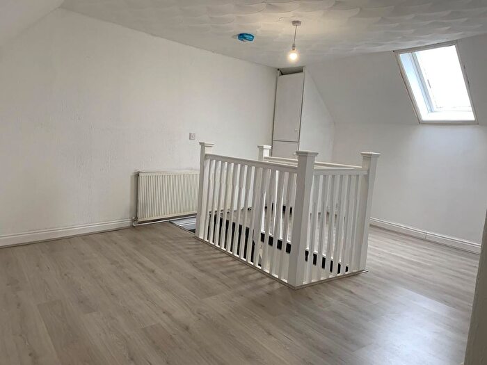 4 Bedroom Property To Rent In Coronation Road, Brimington, Chesterfield, S43