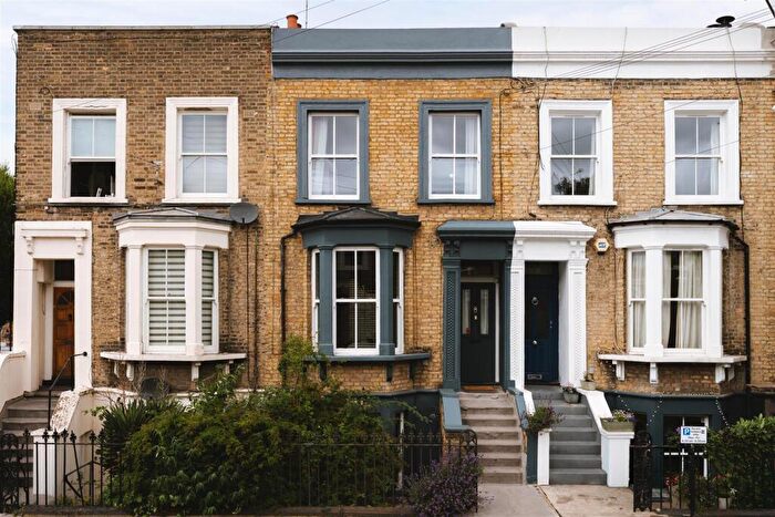 3 Bedroom House For Sale In Valentine Road, Hackney, E9