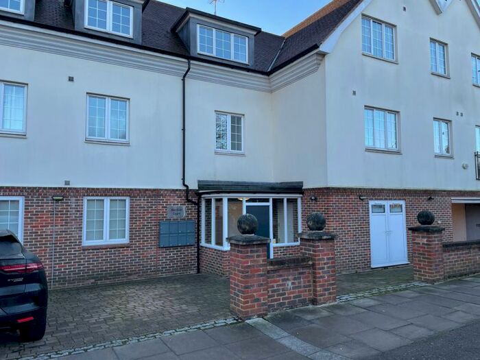 2 Bedroom Flat To Rent In Sunbury Gardens, London NW7