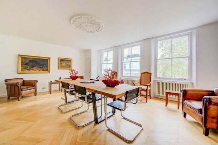 2 Bedroom Flat To Rent In Courtfield Gardens, South Kensington, London, SW5