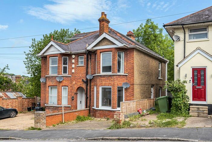 1 Bedroom Apartment To Rent In Benjamin Road, High Wycombe, HP13