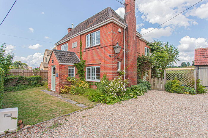 4 Bedroom Detached House For Sale In Long Newnton, Tetbury, GL8