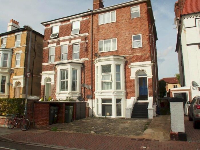 1 Bedroom Flat To Rent In Salisbury Road, Southsea, Portsmouth, PO4