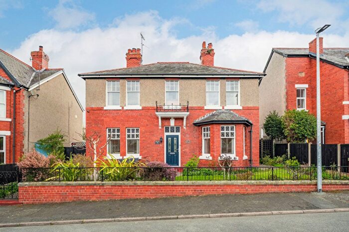 4 Bedroom Detached House For Sale In Dingle Hill, Colwyn Bay, LL29