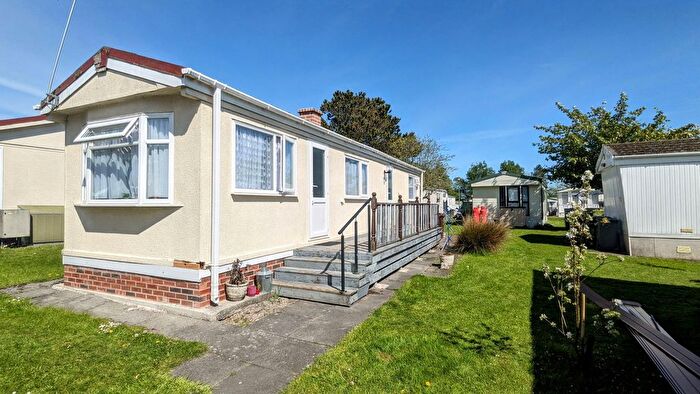 2 Bedroom Mobile/park Home For Sale In Hurlston Lane, Scarisbrick, Ormskirk, L40