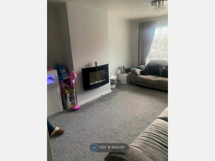 2 Bedroom End Of Terrace House To Rent In Leicester, Leicester, LE2