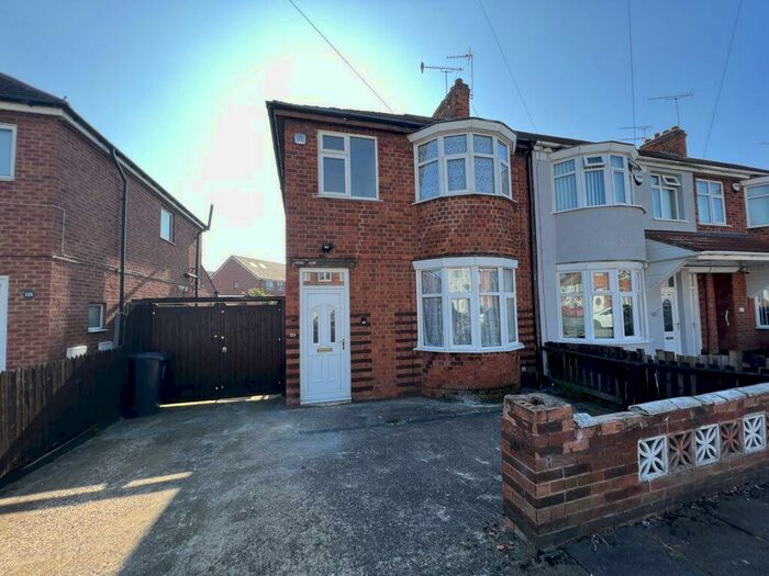 3 Bedroom End Of Terrace House To Rent In Kitchener Road, Leicester, LE5