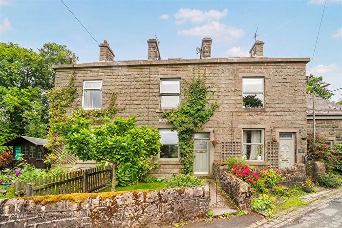 3 Bedroom Cottage For Sale In Strongstry Bridge, Ramsbottom, BL0