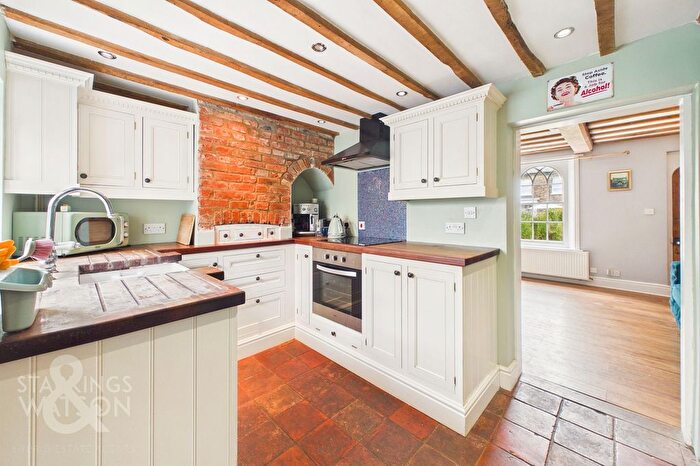 2 Bedroom Semi-Detached House For Sale In Chapel Street, Hingham, Norwich, NR9