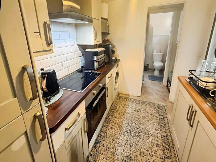 2 Bedroom House To Rent In Alma Road, PE1