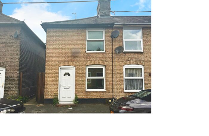 2 Bedroom House To Rent In Regent Street, Stowmarket, IP14