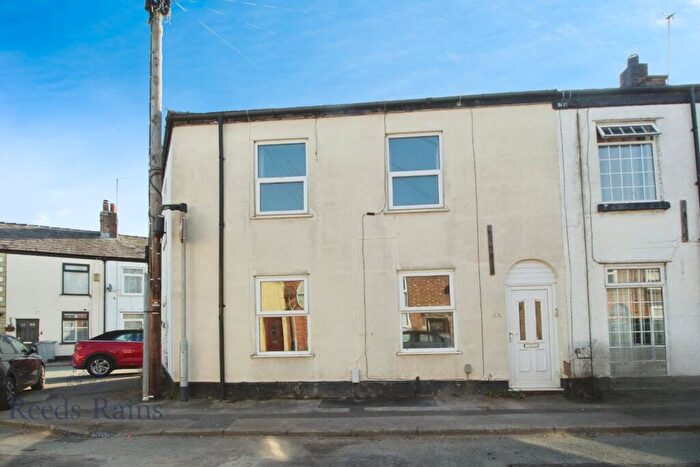 2 Bedroom End Of Terrace House To Rent In Garden Street, Macclesfield, Cheshire, SK10