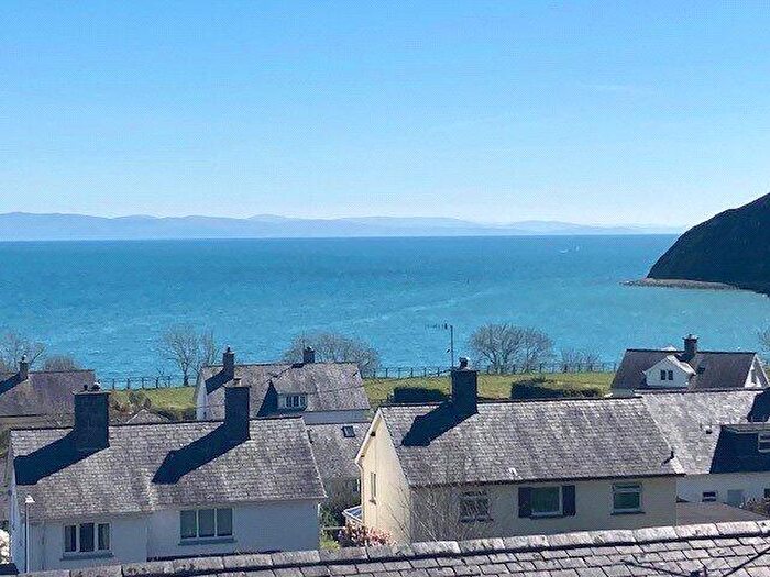 3 Bedroom Terraced House For Sale In Glyn Y Marian, Llanbedrog, Gwynedd, LL53
