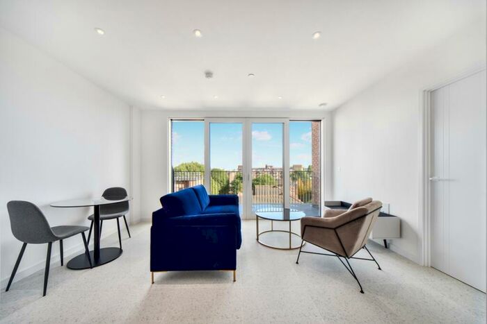 1 Bedroom Apartment To Rent In Sidney Street London, E1