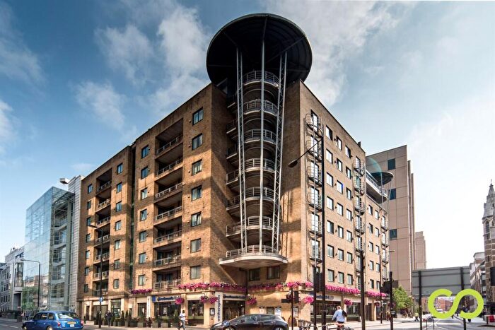 1 Bedroom Flat To Rent In Londinium Tower, Aldgate, E1