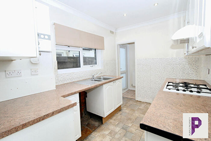 3 Bedroom Terraced House For Sale In Livingstone Road, Gillingham, Kent, ME7
