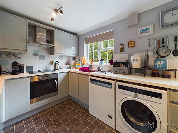 3 Bedroom Town House For Sale In Cabot Close, Eastbourne, East Sussex, BN23