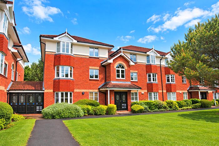 2 Bedroom Apartment To Rent In Ringstead Drive, Wilmslow, SK9