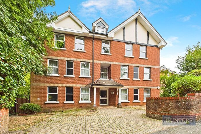 2 Bedroom Flat For Sale In Arundel House, Lawn Road, Southampton, SO17