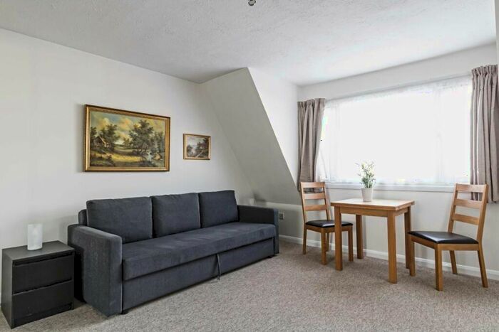 Studio To Rent In Abbeyfields Close, Ealing, NW10