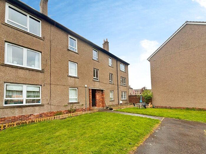 3 Bedroom Flat For Sale In Saggar Street, Dundee, DD2