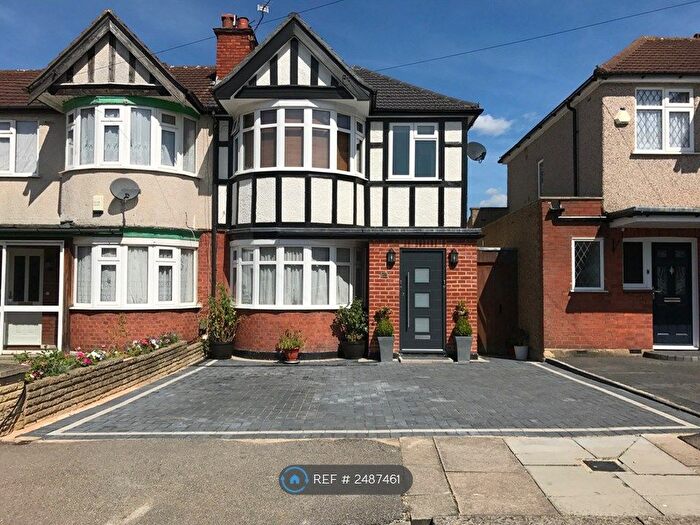 1 Bedroom Flat To Rent In Ovesdon Avenue, Harrow, HA2