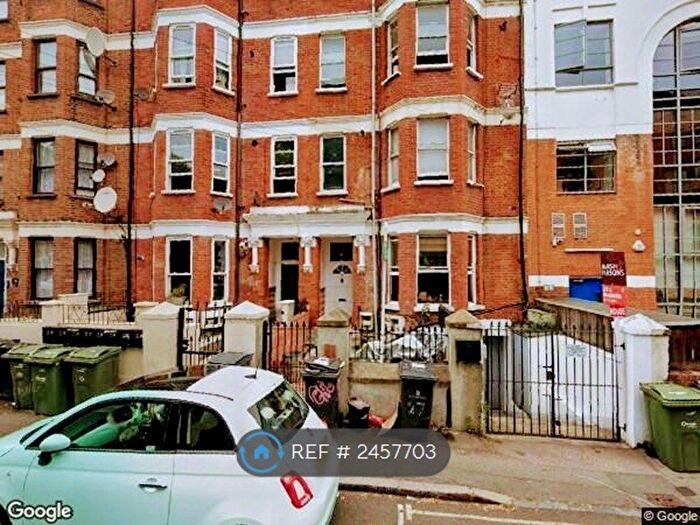 2 Bedroom Flat To Rent In Brighton Terrace, London, SW9